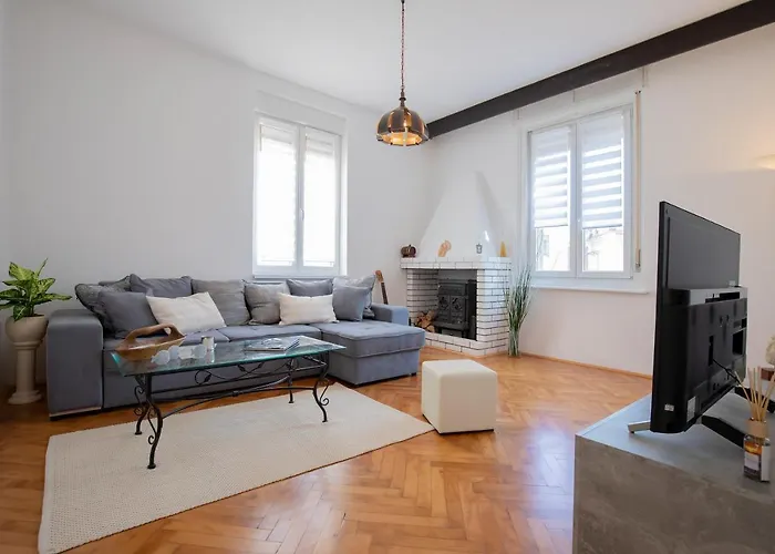 Amphitheater Daire *