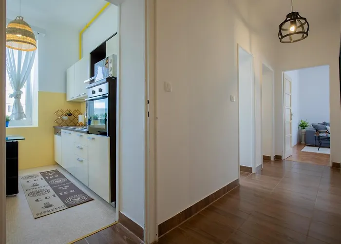 Amphitheater 아파트 *