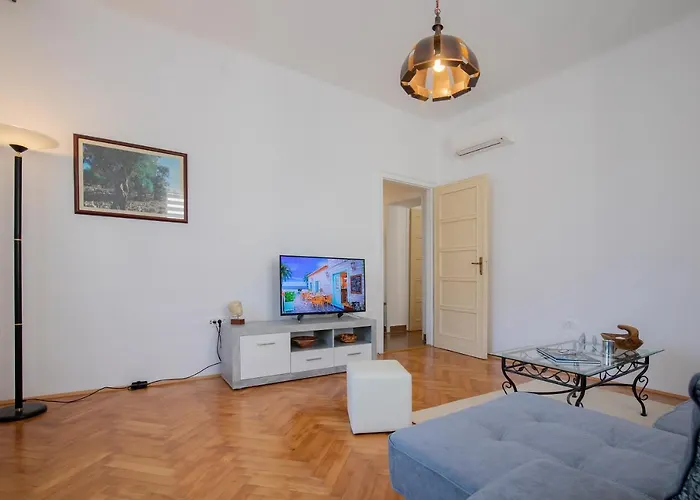 Daire Amphitheater *