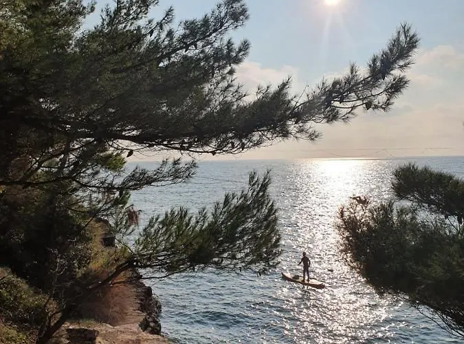 Amphitheater 아파트 풀라